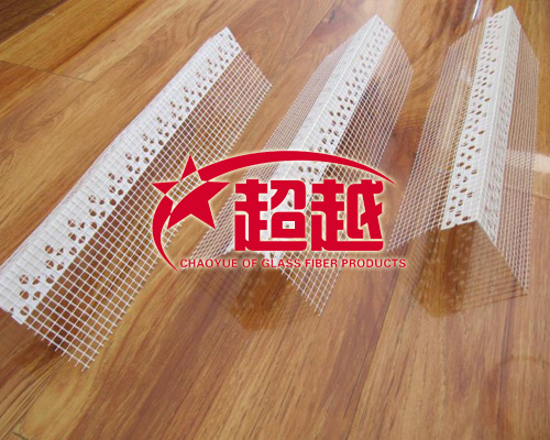 护角线是针对墙角、门边角、窗角施工难而专门设计的一种新型建材。PVC护角条以独特的耐候、耐蚀、抗老化等特点见长，它的强度、韧性已使人们放心的代替钢、木、铝等各种传统建材。